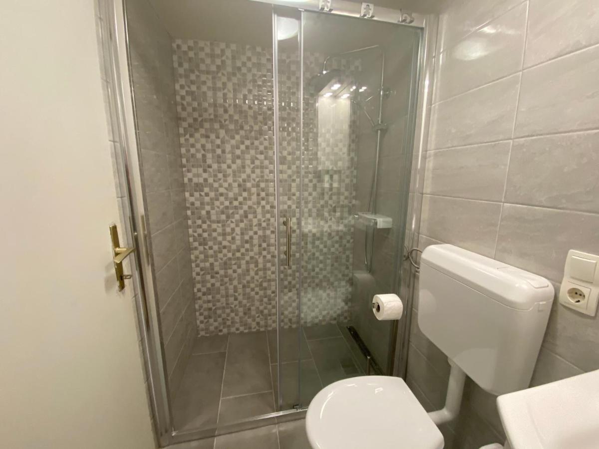 Apartment Surdic Valun Exteriör bild